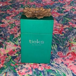 Tieks box & bag with champagne flower!
